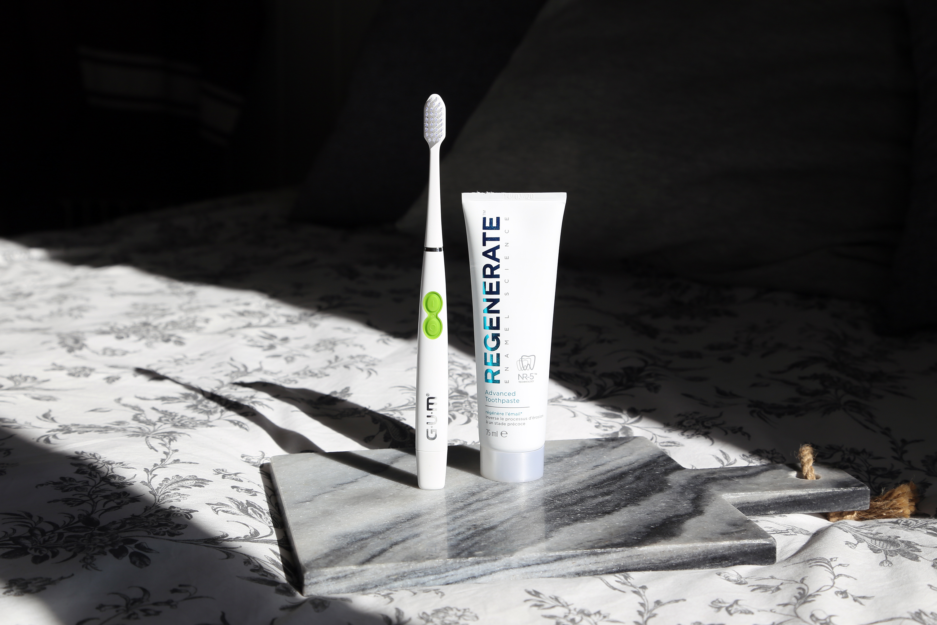 routine hygiène dentaire dentifrice email brosse à dent gum regenerate