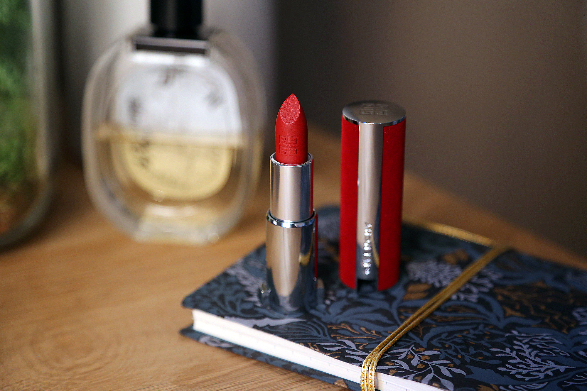 Le rouge Givenchy Deep Velvet mat 37